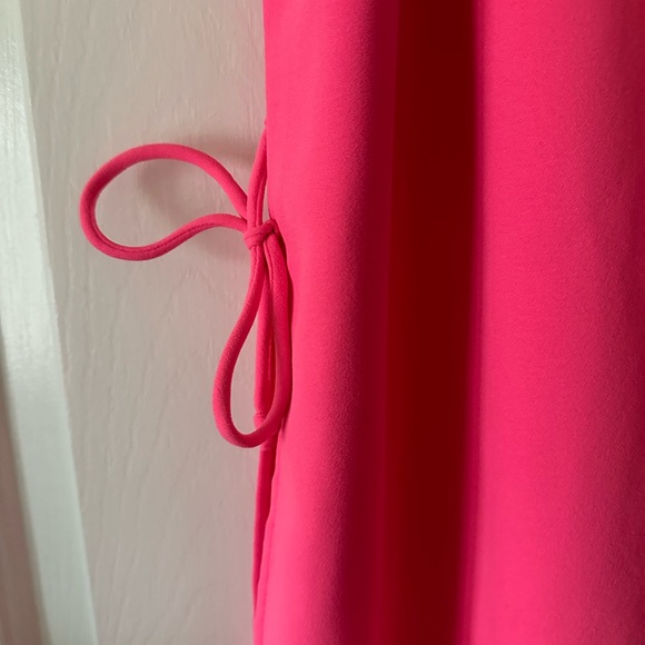 Lilly Pulitzer Pearl Romper, hot pink with gold detail, skort, size 8, Barbie - Picture 5 of 9